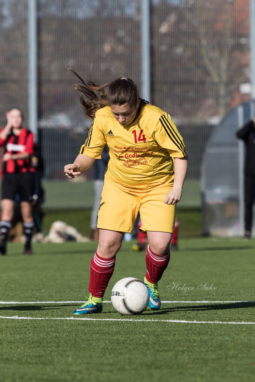 Bild 205 - B-Juniorinnen SG Weststeinburg/Bei - SV Fisia 03 : Ergebnis: 1:2